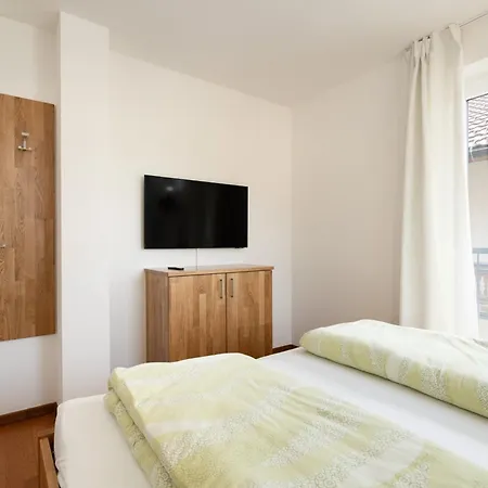 Walzer Kg Apartment